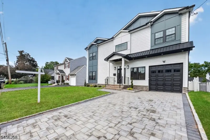 229 East Ln, Clark, NJ 07066 - #2