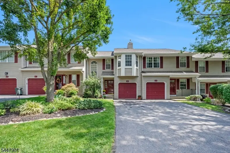 18 Pinehurst Dr, Washington, NJ 07882 - #1