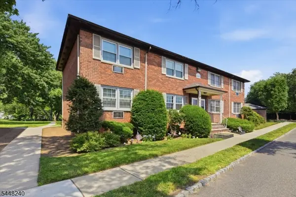 52 Lakeside Dr #A, Millburn Twp., NJ 07041