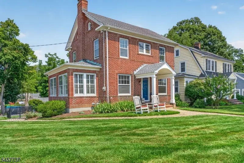 31 Frederick St, Morristown, NJ 07960 - #1