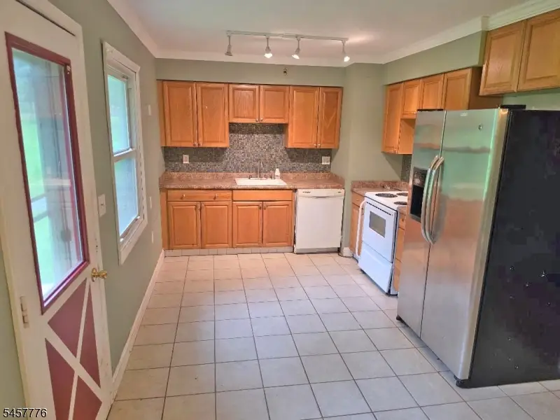 7 Jeanette Ln, Holland, NJ 08848 - #2