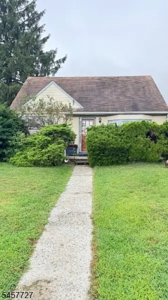 39 Windsor Dr, East Brunswick, NJ 08816 - #2