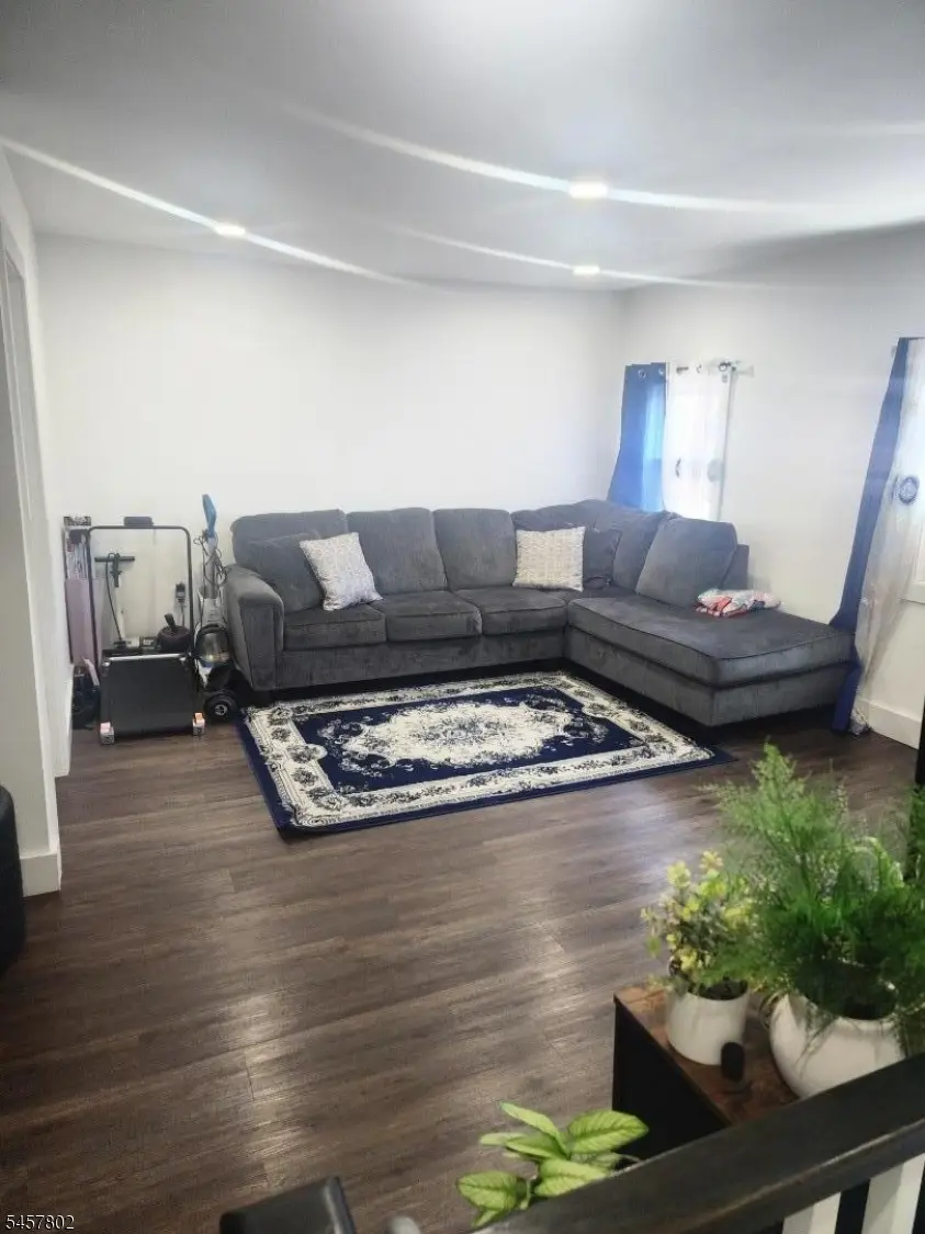 51 Geneva St, Elizabethport, NJ 07202 - #3