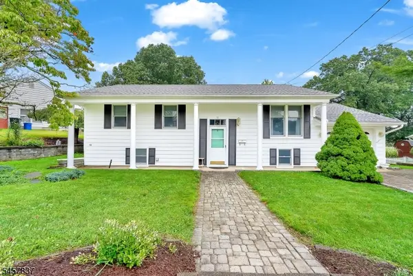 11 Fairview Ave, Newton Town, NJ 07860