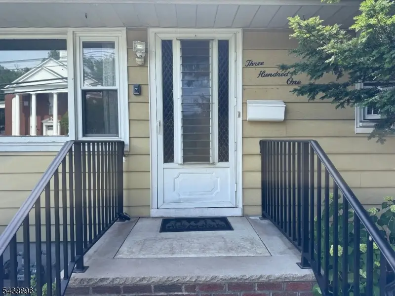 301 Valley Rd, Clifton, NJ 07013 - #3