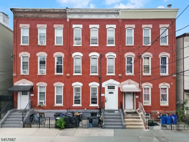 72 Columbia St, Newark, NJ 07102 - #1