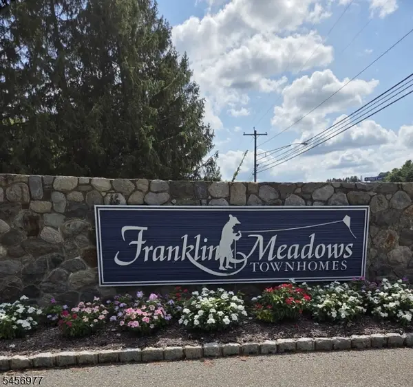 34 Ben Franklin Dr, Franklin Boro, NJ 07416