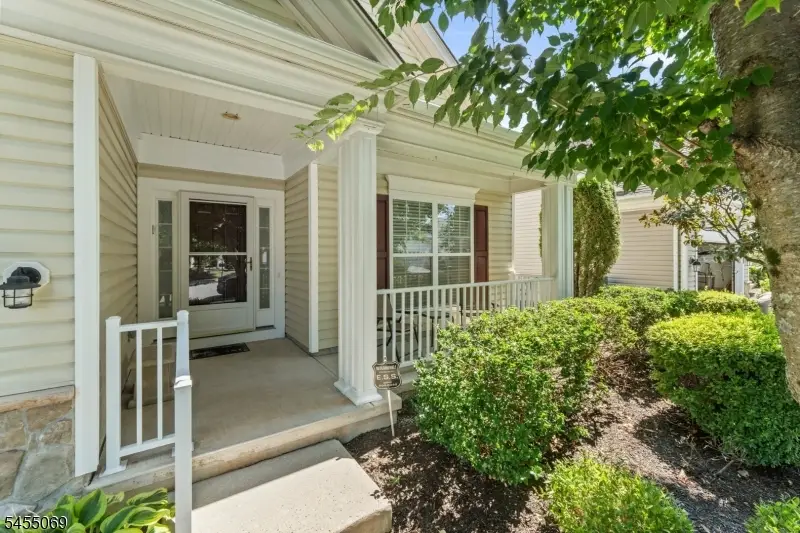 574 Post Ln, Franklin, NJ 08873 - #2
