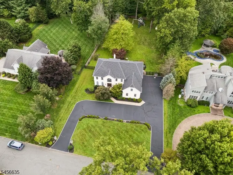 18 Downingtown Court, Warren, NJ 07059 - #2