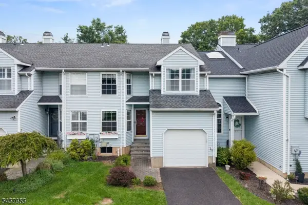 35 Arapaho Trl, Branchburg Twp., NJ 08876