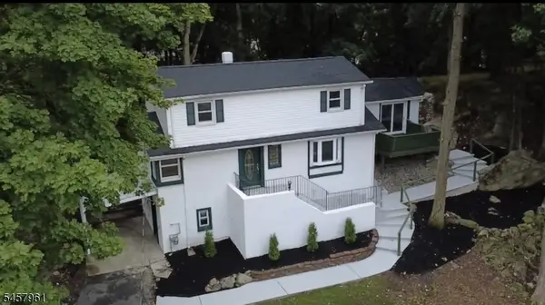 20 Garbarino Ave, Wanaque Boro, NJ 07465