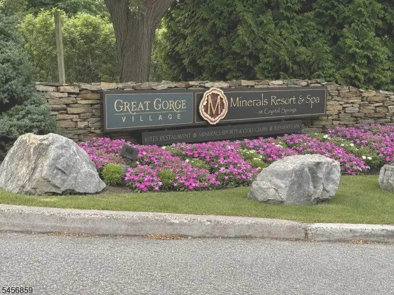1 Beaver Creek Dr #4, Vernon Center, NJ 07462 - #1