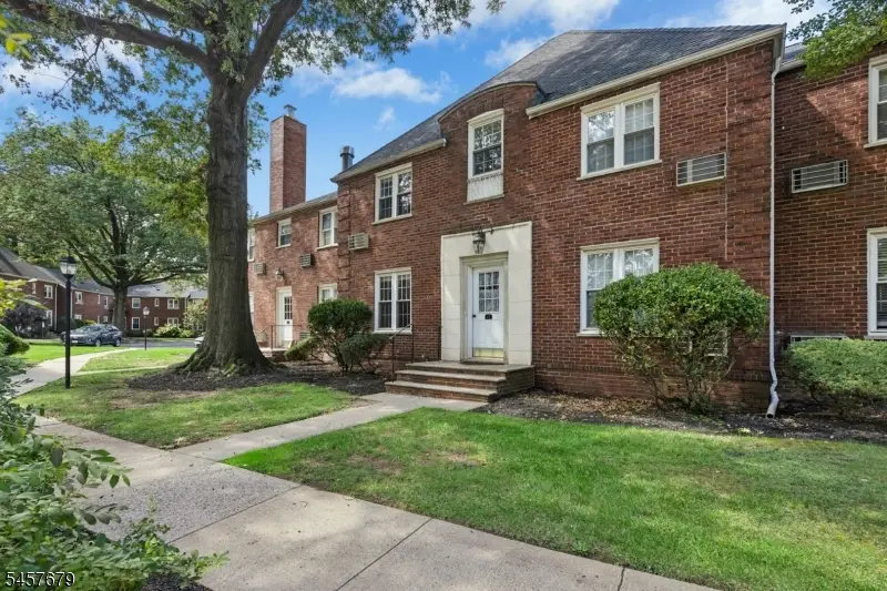 43 A Parkway Village #A, Cranford, NJ 07016 - #1