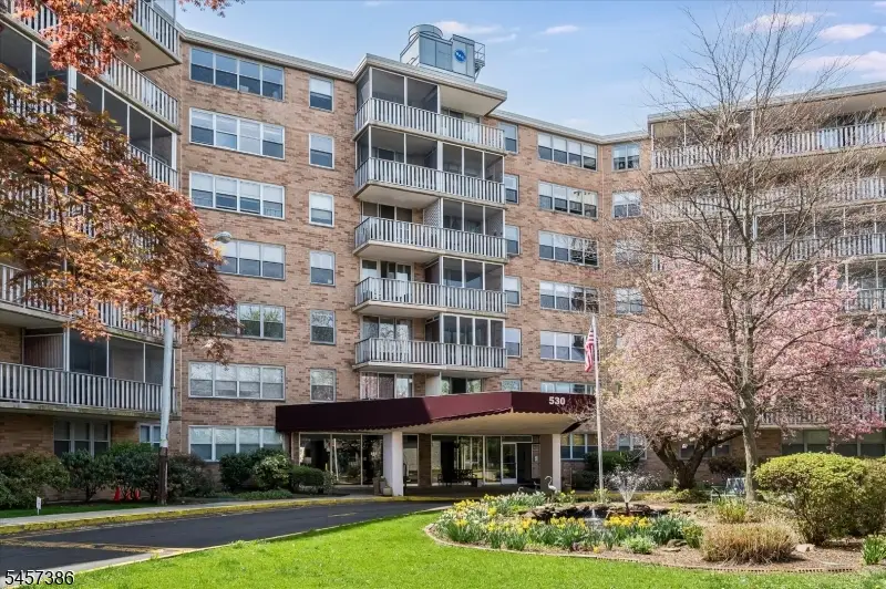 530 Valley Rd #6P, Upper Montclair, NJ 07043 - #2