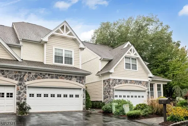 4 Kingsley Evans Cir, Oakland Boro, NJ 07436