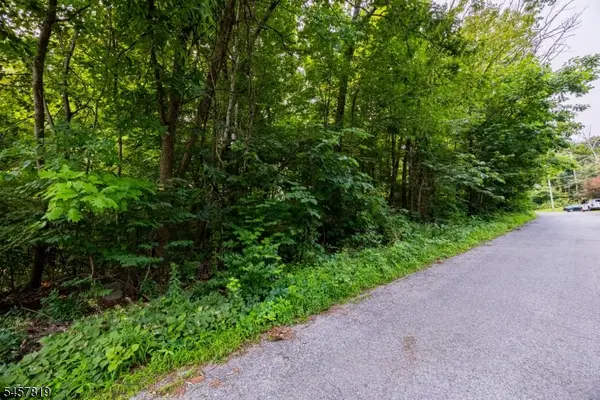 38 Evergreen Trl, Vernon Twp., NJ 07462