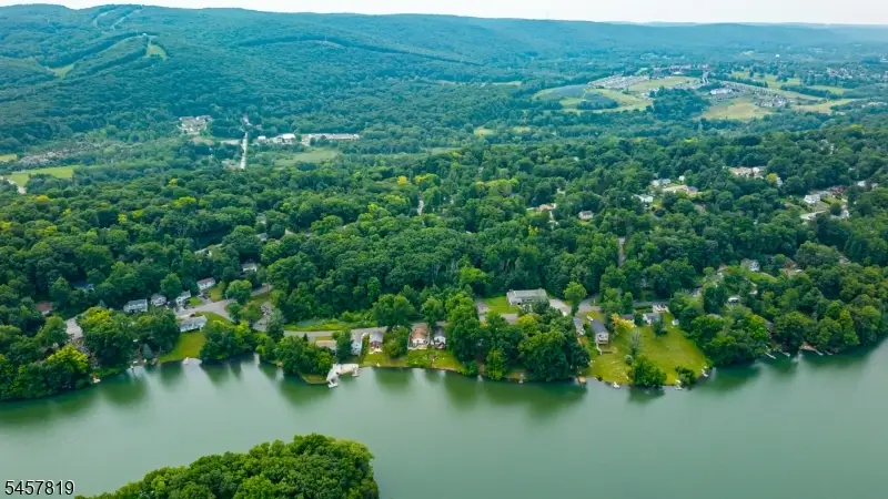 38 Evergreen Trl, Vernon, NJ 07462 - #3