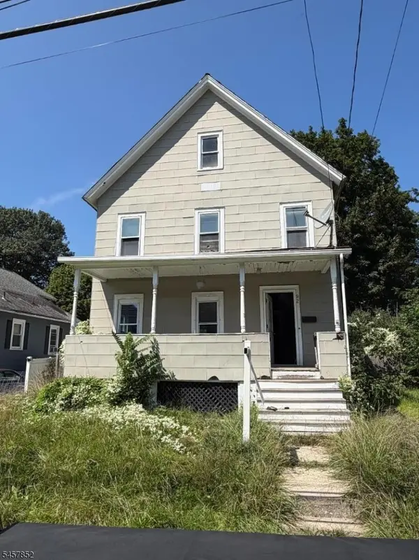 92 Madison St, Newton Town, NJ 07860