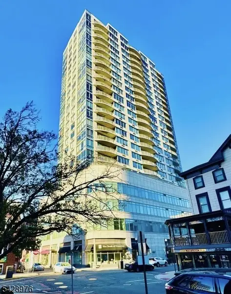 1 Spring St #2204, New Brunswick City, NJ 08901