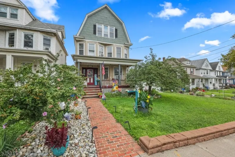 124 Kearny Ave, Perth Amboy, NJ 08861 - #1