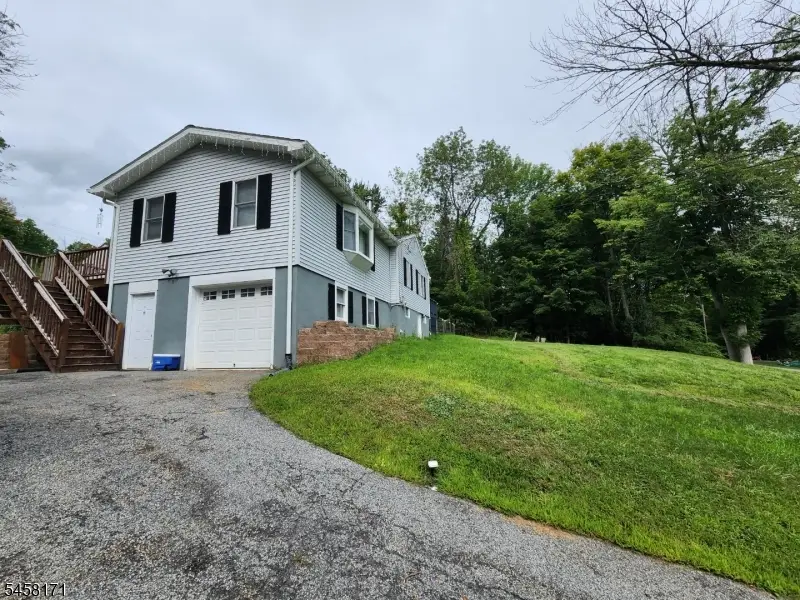 30 Locust Rd, Wantage, NJ 07461 - #2