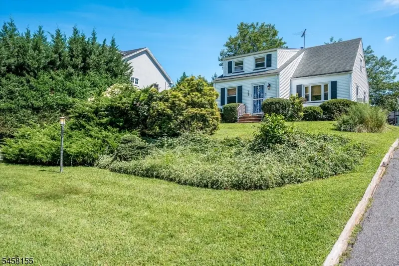 97 Union County Pkwy, Clark, NJ 07066 - #2