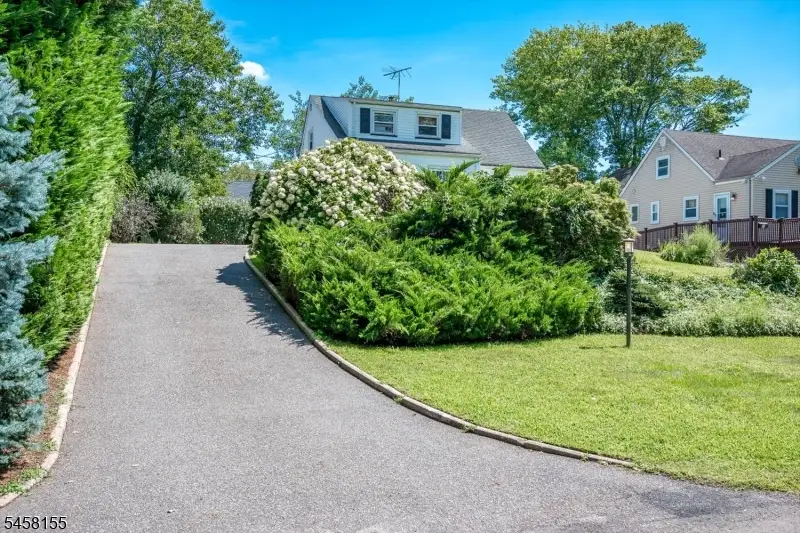 97 Union County Pkwy, Clark, NJ 07066 - #3