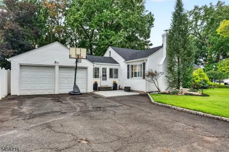943 Sherman Ave, Plainfield, NJ 07063 - #3