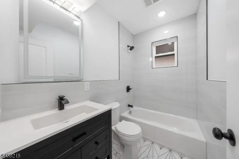 303 Ellis Ave, Irvington, NJ 07111 - #3