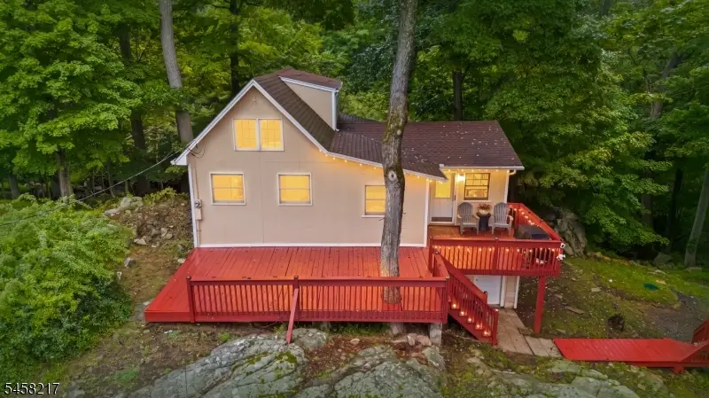376 Maxim Dr, Hopatcong, NJ 07821 - #2