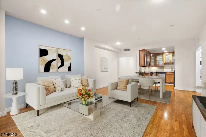 207-31 Shearwater Ct #31, Jersey City, NJ 07305 - #3