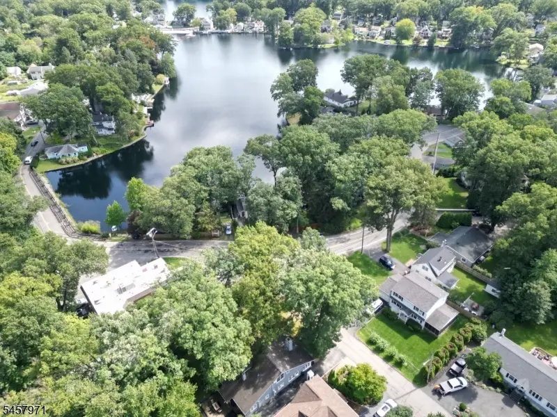 4 Birch Ln, Rainbow Lakes, NJ 07834 - #1