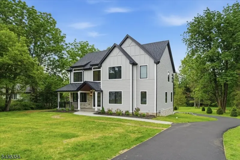 126 Emerson Ln, Berkeley Heights, NJ 07922 - #3