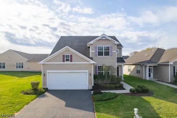 90 Schindler Ct, Franklin Twp., NJ 08873