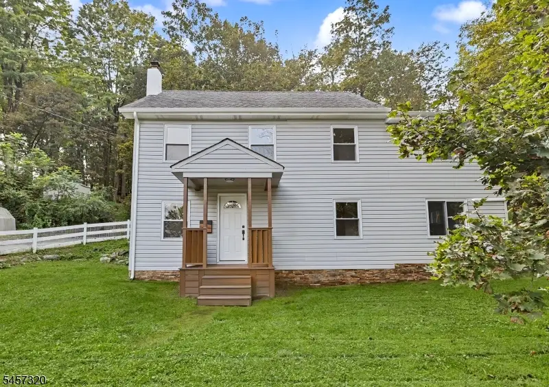 15 Cherry St, Newton, NJ 07860 - #2
