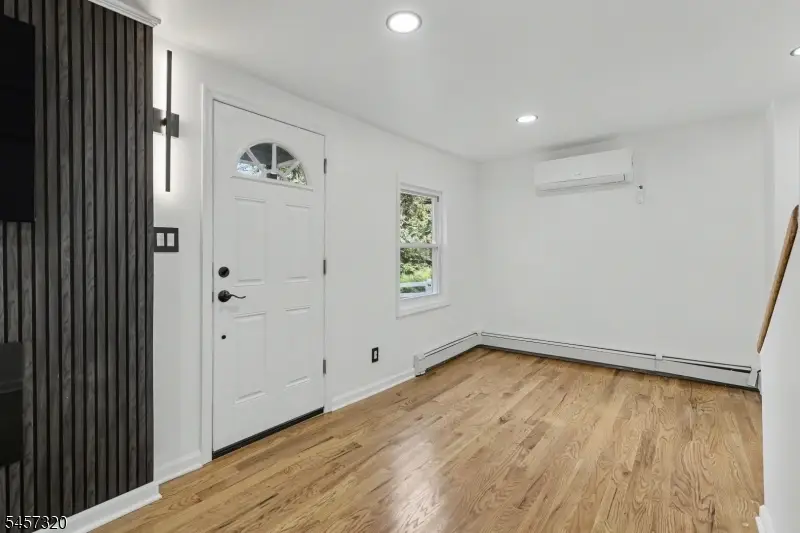 15 Cherry St, Newton, NJ 07860 - #3