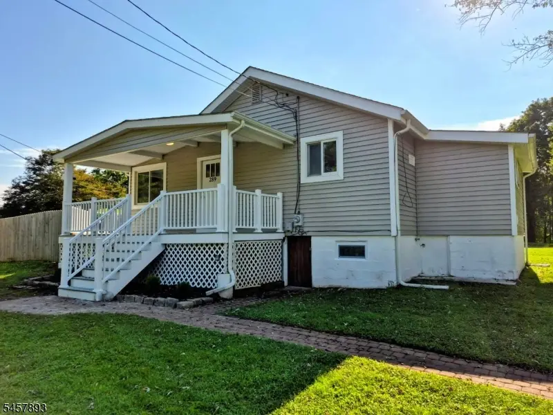 289 Hillcrest Dr, Milford, NJ 08848 - #1