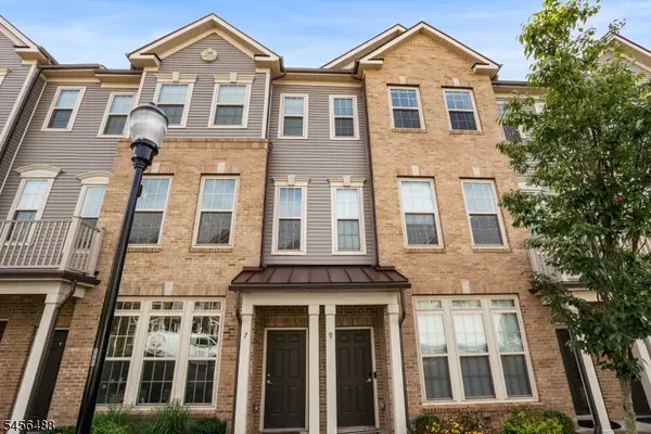 7 Sternadori Rd #7, Somerville Boro, NJ 08876