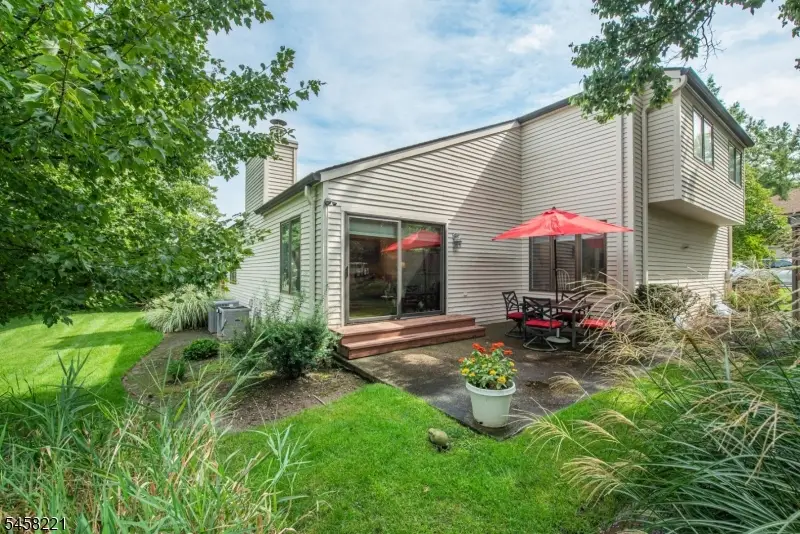 45 Stonegate Dr, Roseland, NJ 07068 - #2