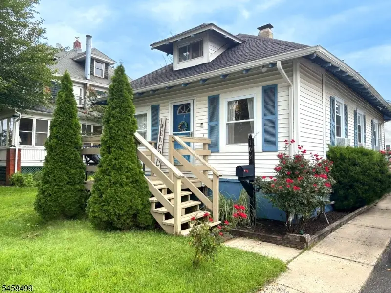 109 Osborn St, Keyport, NJ 07735 - #1