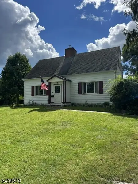 62 Walnut St, Wantage, NJ 07461 - #1
