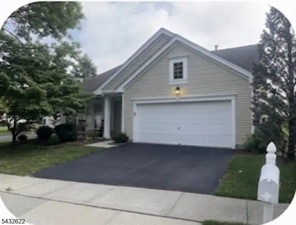 6 Weybourne Ln, White Twp., NJ 07823