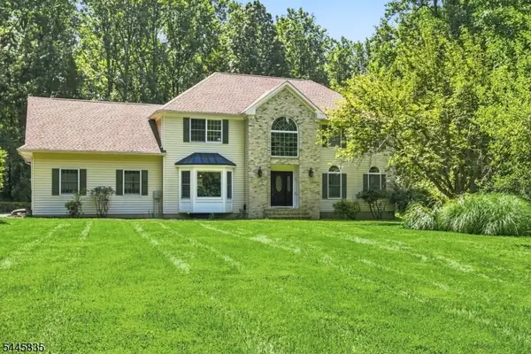 19 Woodfield Rd, Green Twp., NJ 07821