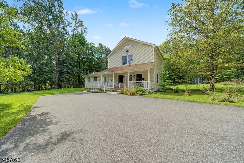 927 Owassa Rd, Stillwater, NJ 07860 - #1
