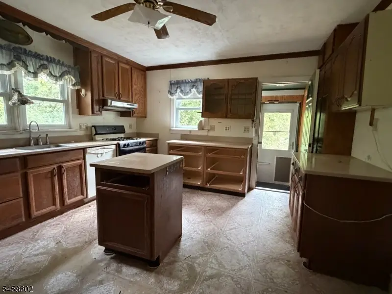 398 Gardens Ave, Atco, NJ 08004 - #2
