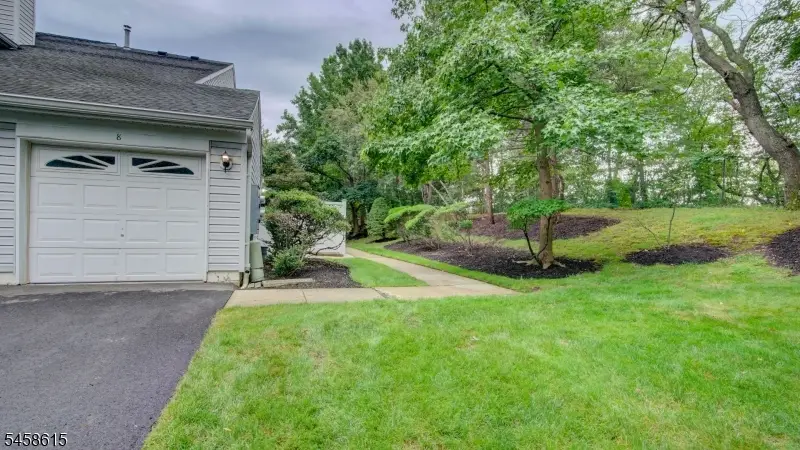 8 Forden Ct, Sayreville, NJ 08872 - #2