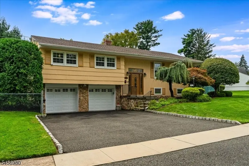 45 Michael Dr, Westfield, NJ 07090 - #2