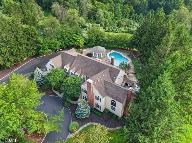 5 Pine Pl, Clinton, NJ 08801 - #2