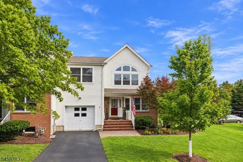 7 Aspen Dr, Hillsborough, NJ 08844 - #1