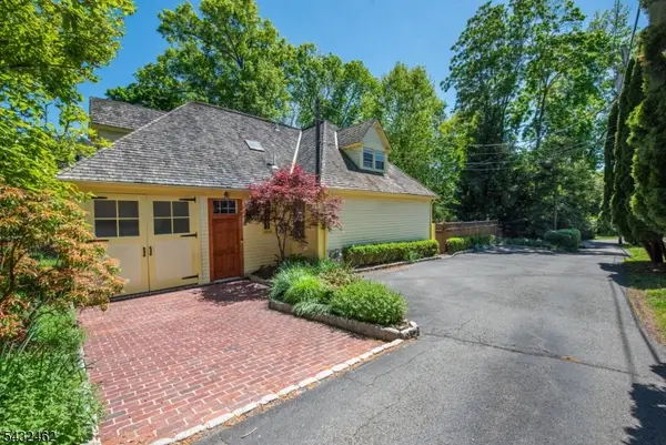 35 Colles Ave, Morristown Town, NJ 07960